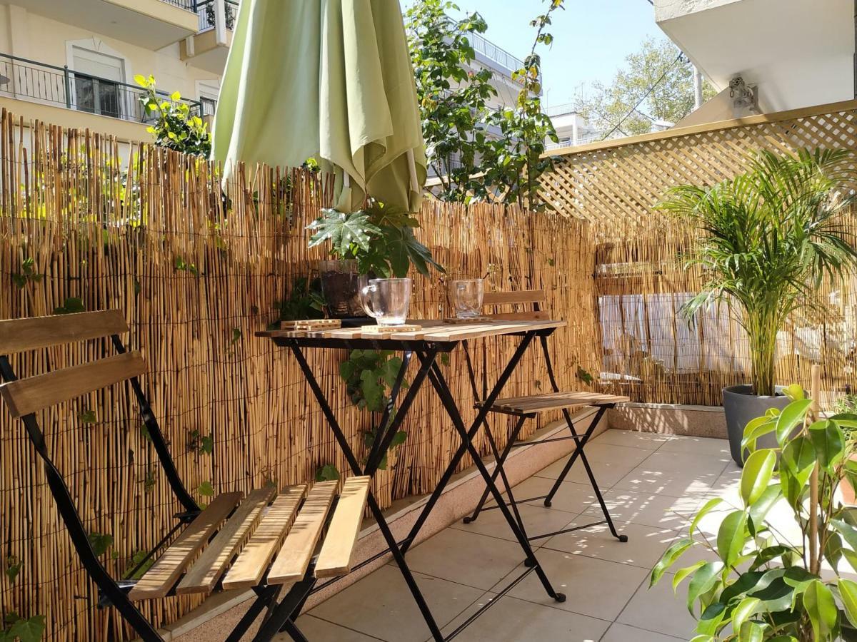 Bright Apartment Steps From The Sea Thessaloniki Exterior foto